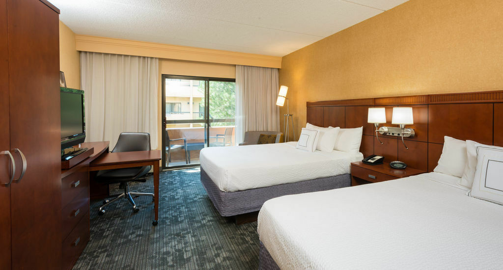 Courtyard Chicago Wood Dale / Itasca Hotel Exterior photo